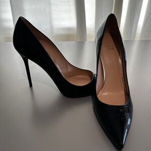 Stuart Weitzman Classic patent pumps